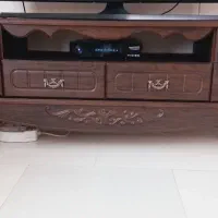 میز تلویزیون در حد نو بدون خط وخش ۱۵۰در۳۶