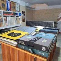 کاغذ دیواری