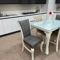 مبل۷نفره طوسی وکرم با ست میزناهارخوری چهارنفره|مبلمان خانگی و میز عسلی|دوگنبدان, |دیوار