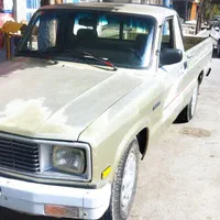 وانت بار کرایه ای مزدا B2000