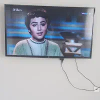 تلویزیون درحدنو سالم و کم کارکرد