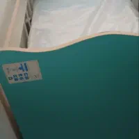 تخت نوزادی بسیار شیک وتمیز|اسباب و اثاث بچه|رباطکریم, الارد|دیوار