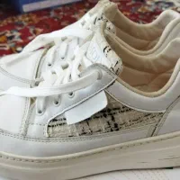 کتونی دخترانه سایز ۳۵