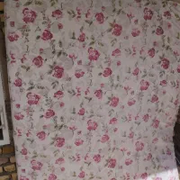 میز تلویزیون سالم و یک عدد تشک دونفره