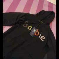 هودی مشکی همراه مارک روش ، دامن جین کارگو ، بادی