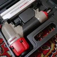 میخکوب بادی لطفا پیام کوتاه بفرستین