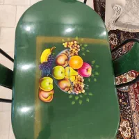 میز غذا خوری در حد نو