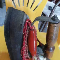 اتوی قدیمی مناسب کلکسیون و وسایل قدیمی