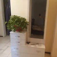 تخت باکس و اینه میز ارایش|تخت و سرویس خواب|پردیس, فاز ۱۱|دیوار