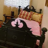 تخت انتیک امریکایی