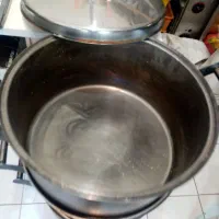 دیگ استیل با درب کارکرده سالم|ظروف پخت‌وپز|نظرآباد, صالح آباد|دیوار