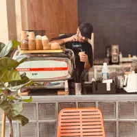 باریستا و بیکر باسابقه مسلط ومبتدی(کارآموز)