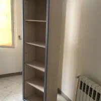 تخت ، میز تحریر ، کتابخانه ، ویترین ، پاتختی