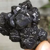 معاملات وخرید سنگ های اسمانی و مفکات والماس اسیاب