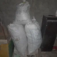 کود کبوتری خالص ۲  و نیم  گیسه آردی پر