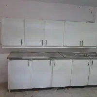 کابینت تمام فلزی بسیار ضخیم با رنگ کوره ای درب ها