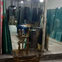 نصب شیشه برای جنگ زده ها اجرت نصب رایگان