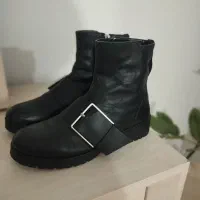 نیم بوت برند استرادیواریوس