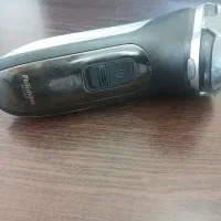 ریش تراش سه تیغ فیلیپس