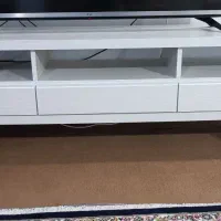 زیرتلویزیونی ، بخاری ، تختخواب
