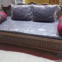 تخت سنتی|مبلمان خانگی و میز عسلی|اصفهان, دوطفلان|دیوار
