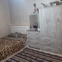کمد ودراور ۴ کشو اینه ارایشی و تختخواب دونفره|تخت و سرویس خواب|تهران, بریانک|دیوار