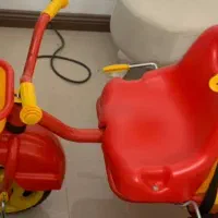 سه چرخه|اسباب‌بازی بچه|کاشان, کوی اداره گاز|دیوار