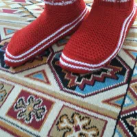 پاپوش قرمز|لباس|رامسر, |دیوار