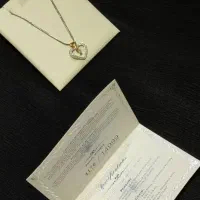 گردنبند طلا وجواهر|جواهرات|مرودشت, نقش رستم|دیوار