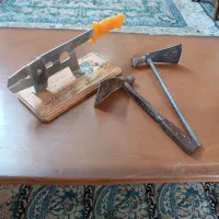 قند شکن سالم و تیز همراه با دو چکش قند شکن