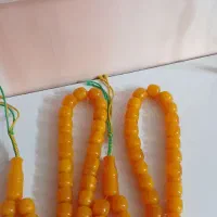 دو تسبیح سندلوس اصلی وزن هر یک ۹۲ گرم