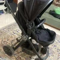 کالسکه کاملا تمیز و سالم