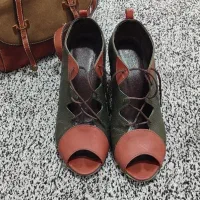 کفش چرم زنانه