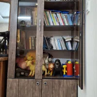 کتابخانه تمیز و سالم