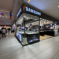 فروشنده خانم|استخدام بازاریابی و فروش|تهران, فردوسی|دیوار