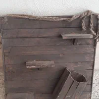 شلف چوبی قهوه ای