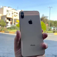 ایفون xs max