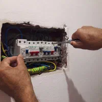 برقکار برقکشی ساختمان و رفع اتصالی، چمستان و نور