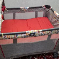 تخت نوزاد کنار مادر برند گراکو