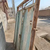 در حیاط|ابزارآلات|تبریز, |دیوار