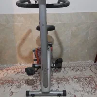 دوچرخه ثابت کاملا سالم