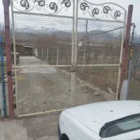 یک عدد (در) باغ