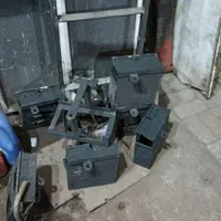 محافظ باتری و کامپیوتر خودرو