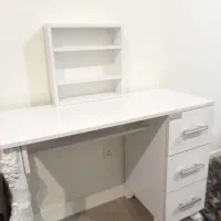 میزناخن بفروش میرسد|آرایشگاه و سالنهای زیبایی|امیدیه, |دیوار