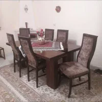 میز غذا خوری چوبی شش نفره .
