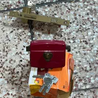 لوازم ماشین پراید۲۰۶ و موتورسیکلت و قفل حیاطی شگل|قطعات یدکی و لوازم جانبی|یزد, |دیوار
