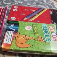 مدادرنگی ۱۲ رنگ جعبه فلزی دایناسور|لوازم التحریر|اسلامآباد غرب, |دیوار