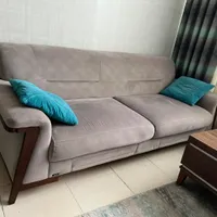 یک دست مبل نیم ست ۵ نفره همراه چهارتا صندلی اپن