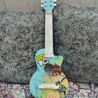 گیتار بچه گانه سالم سالم فقط و فقط 350
