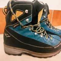 کفش کوهنوردی سایز ۴۱